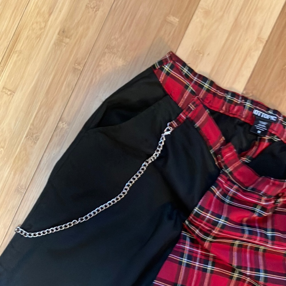 HOT TOPIC split design pants/chain detail - Picture 3 of 6